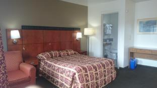 Monterey Fairgrounds Inn Номер фото