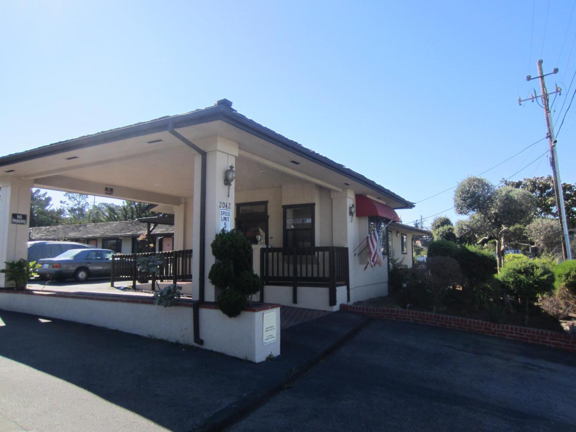 Monterey Fairgrounds Inn Экстерьер фото