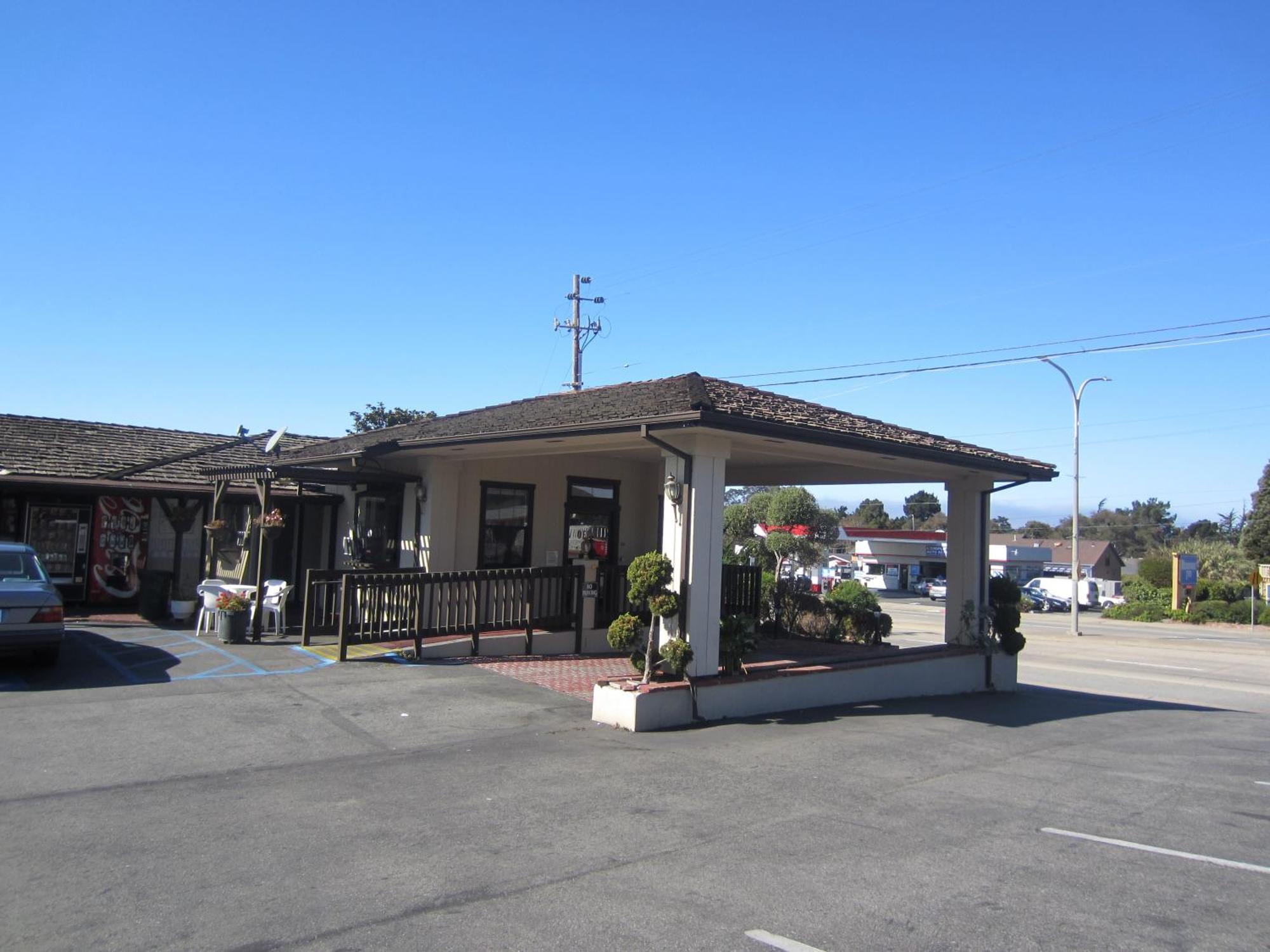 Monterey Fairgrounds Inn Экстерьер фото