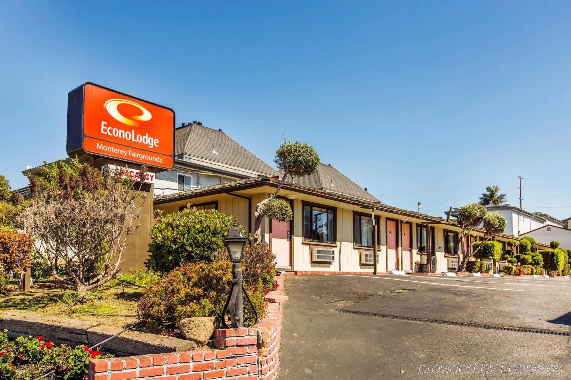 Monterey Fairgrounds Inn Экстерьер фото