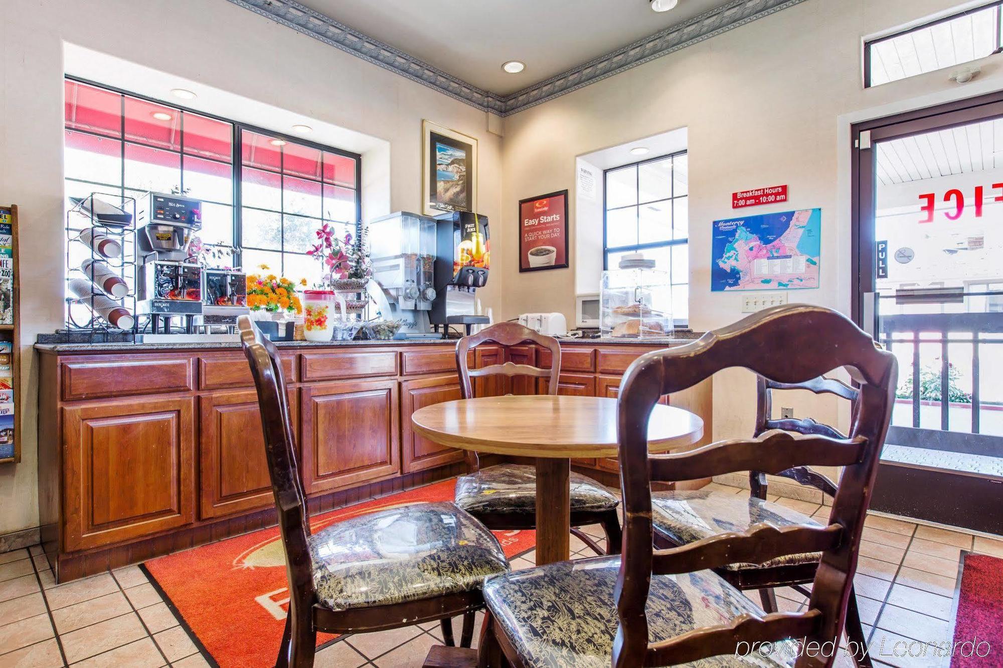 Monterey Fairgrounds Inn Экстерьер фото